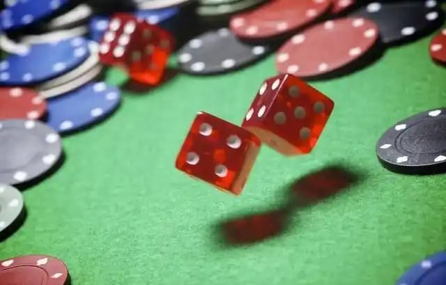 Antarmuka protogel slot di browser iOS menampilkan menu slot utama dan tombol pendaftaran